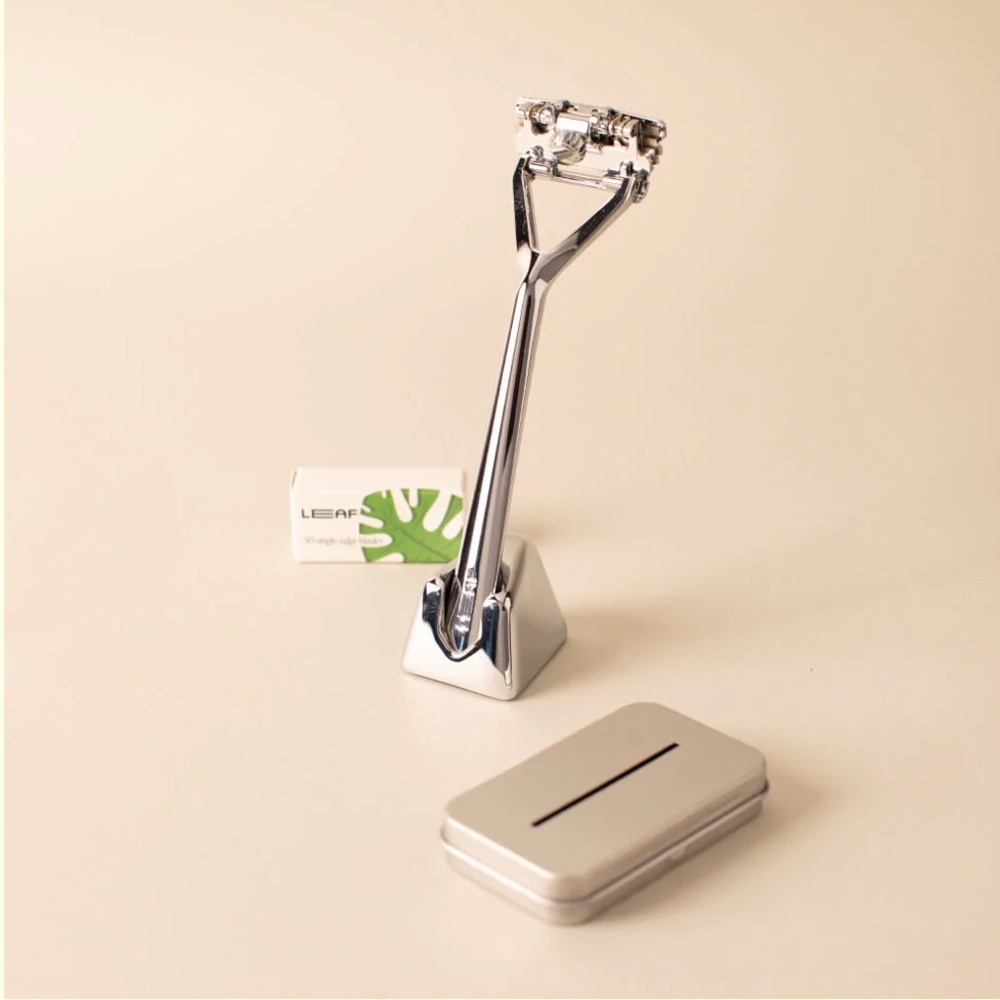 Leaf Razor Chrome Starter Kit with Stand and Blade Box